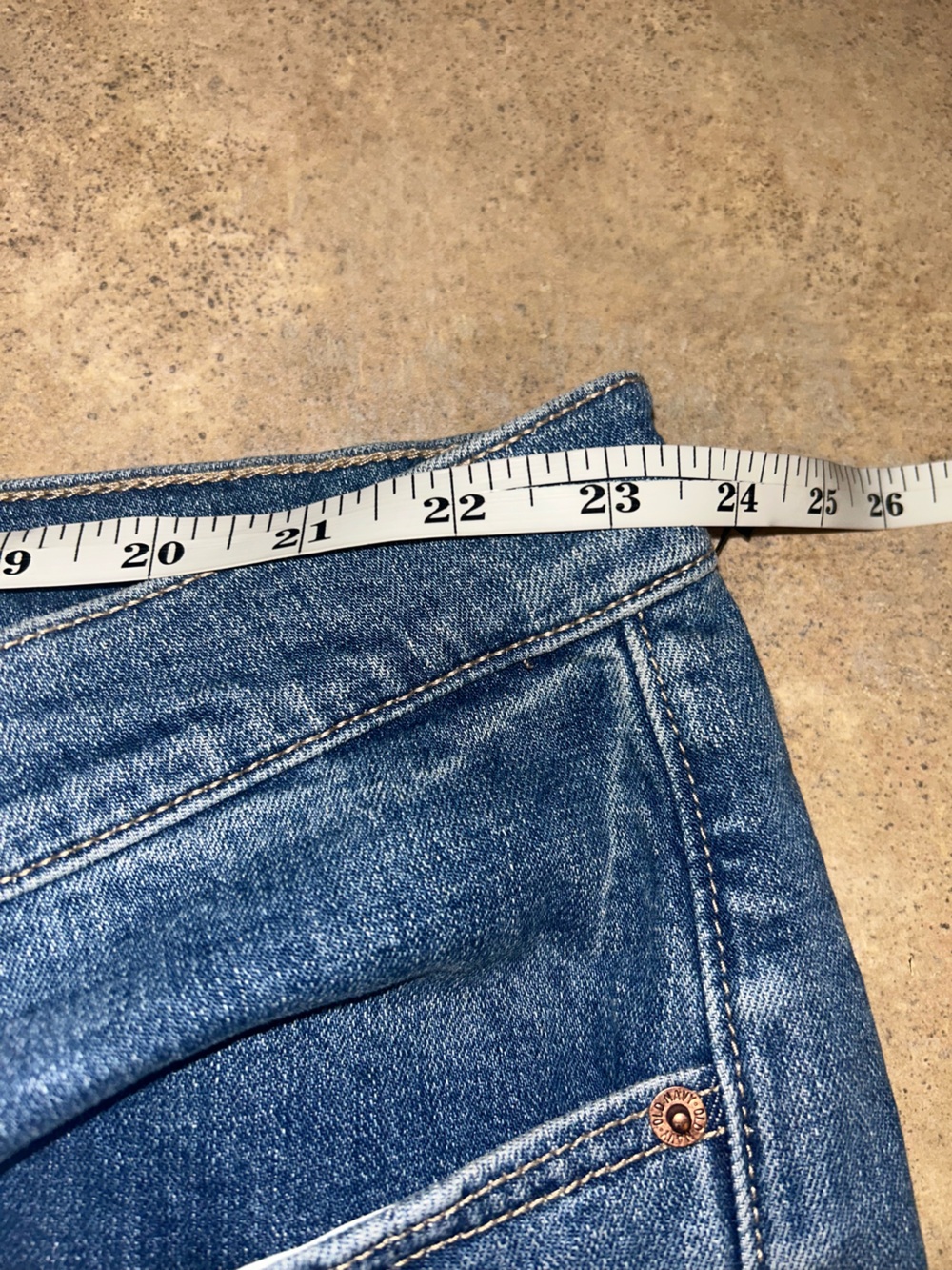 Old Navy Jeans - medium blue high rise barrel leg - Picture 9 of 11